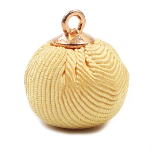 Pompón pendiente liso – Estampado crema